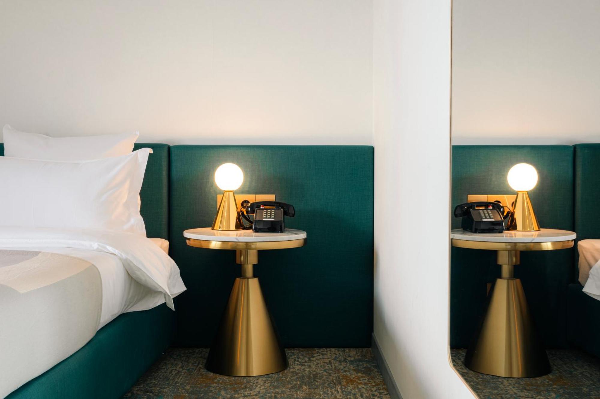 Castor & Pollux Hotel Tbilisi Esterno foto
