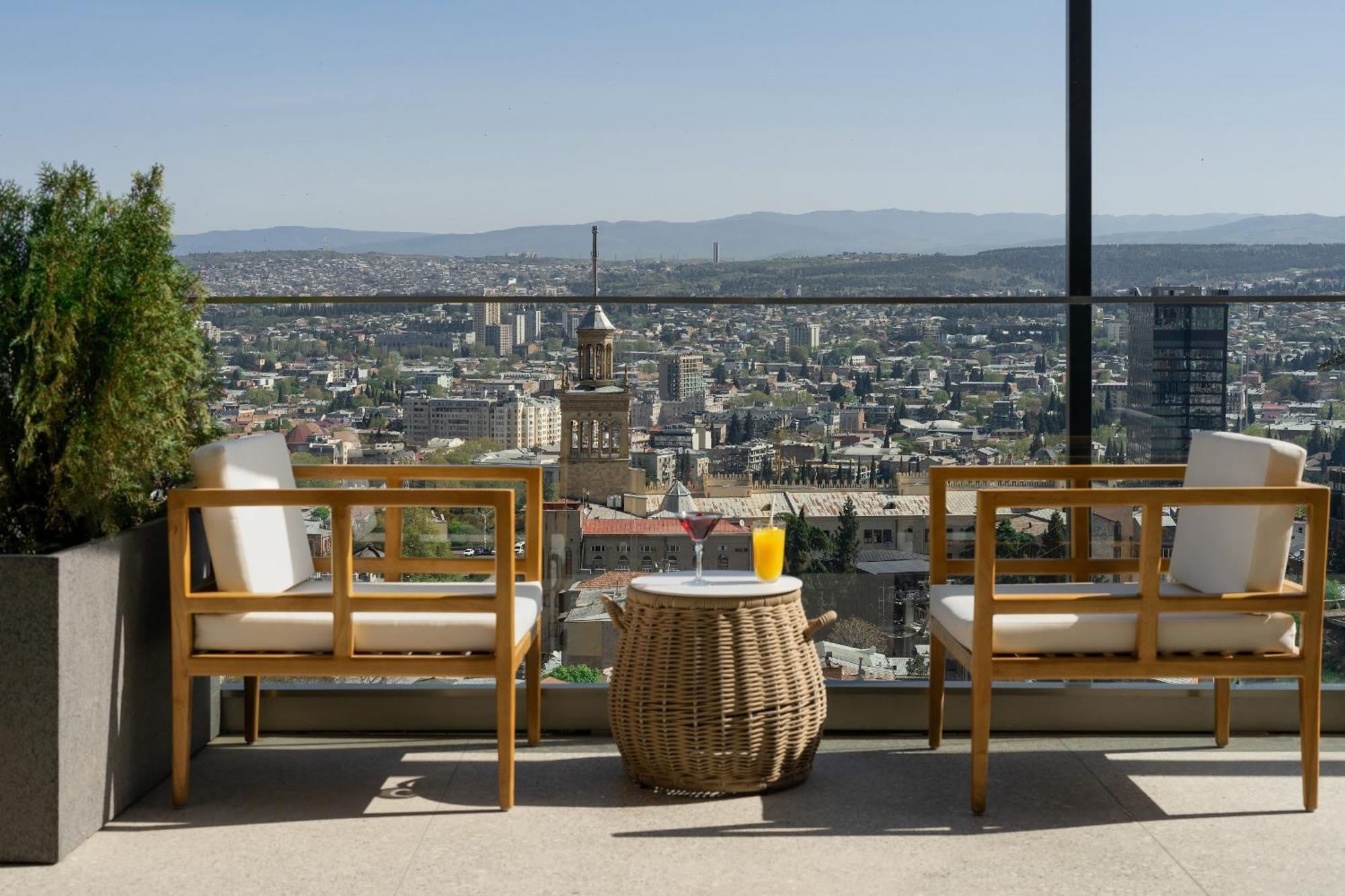 Castor & Pollux Hotel Tbilisi Esterno foto
