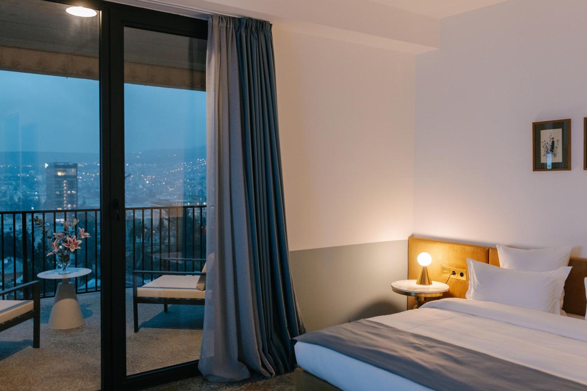 Castor & Pollux Hotel Tbilisi Esterno foto
